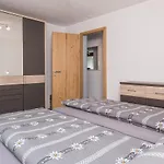 Haus Floralp Apartment