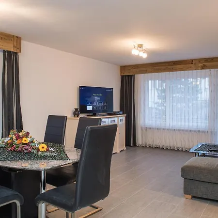 Apartment Haus Floralp *