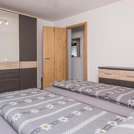 Haus Floralp Apartment